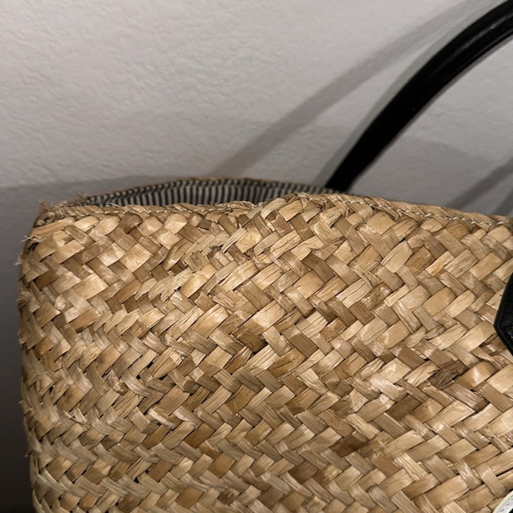 Victoria Couture Hello Kitty Woven Basket Tote Bag - Picture 4 of 16